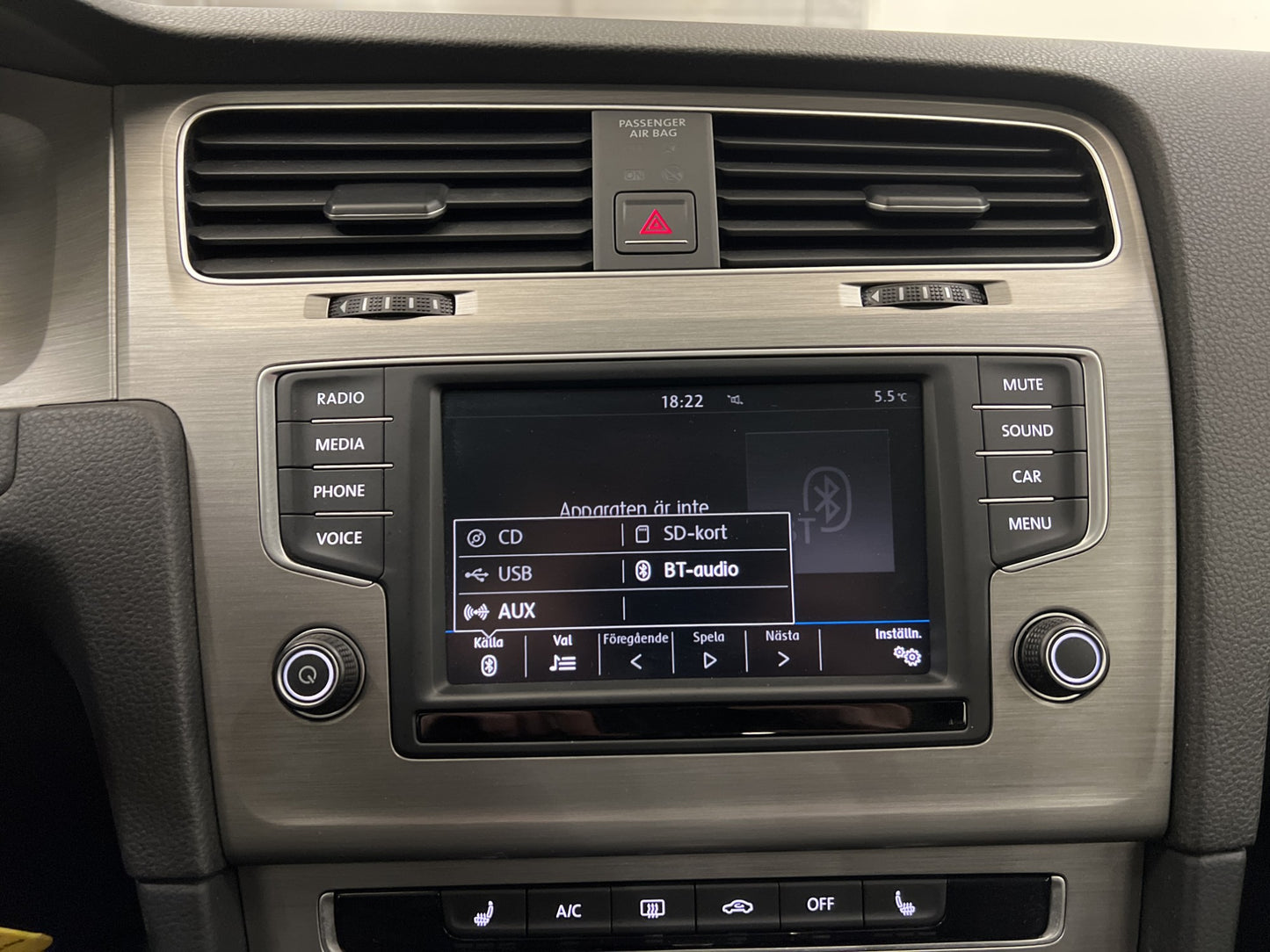 Volkswagen Golf TSI 110hk Style Adaptiv CarPlay Välservad