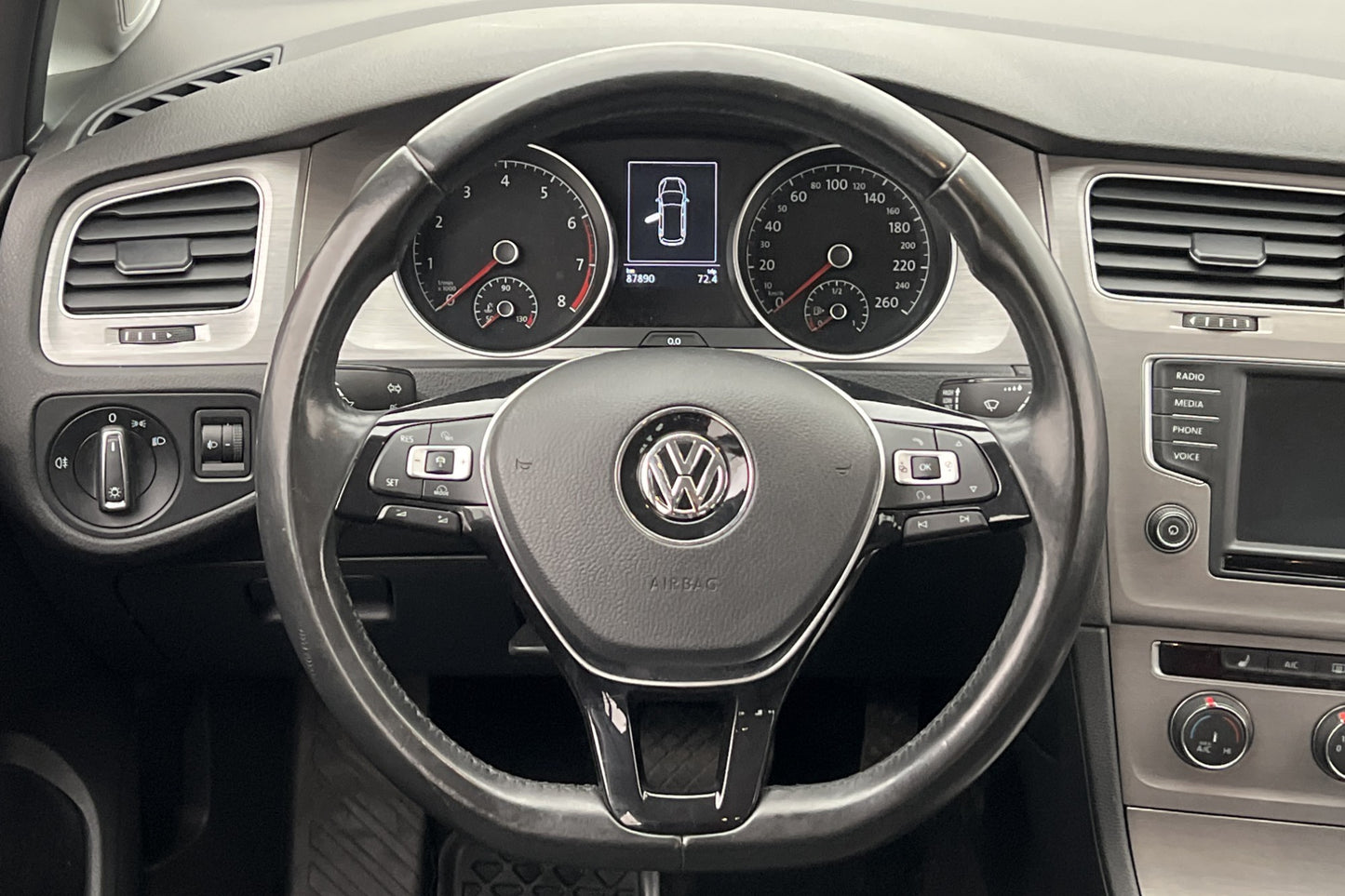 Volkswagen Golf Sportscombi 1.2 TSI 110hk Carplay Nyservad