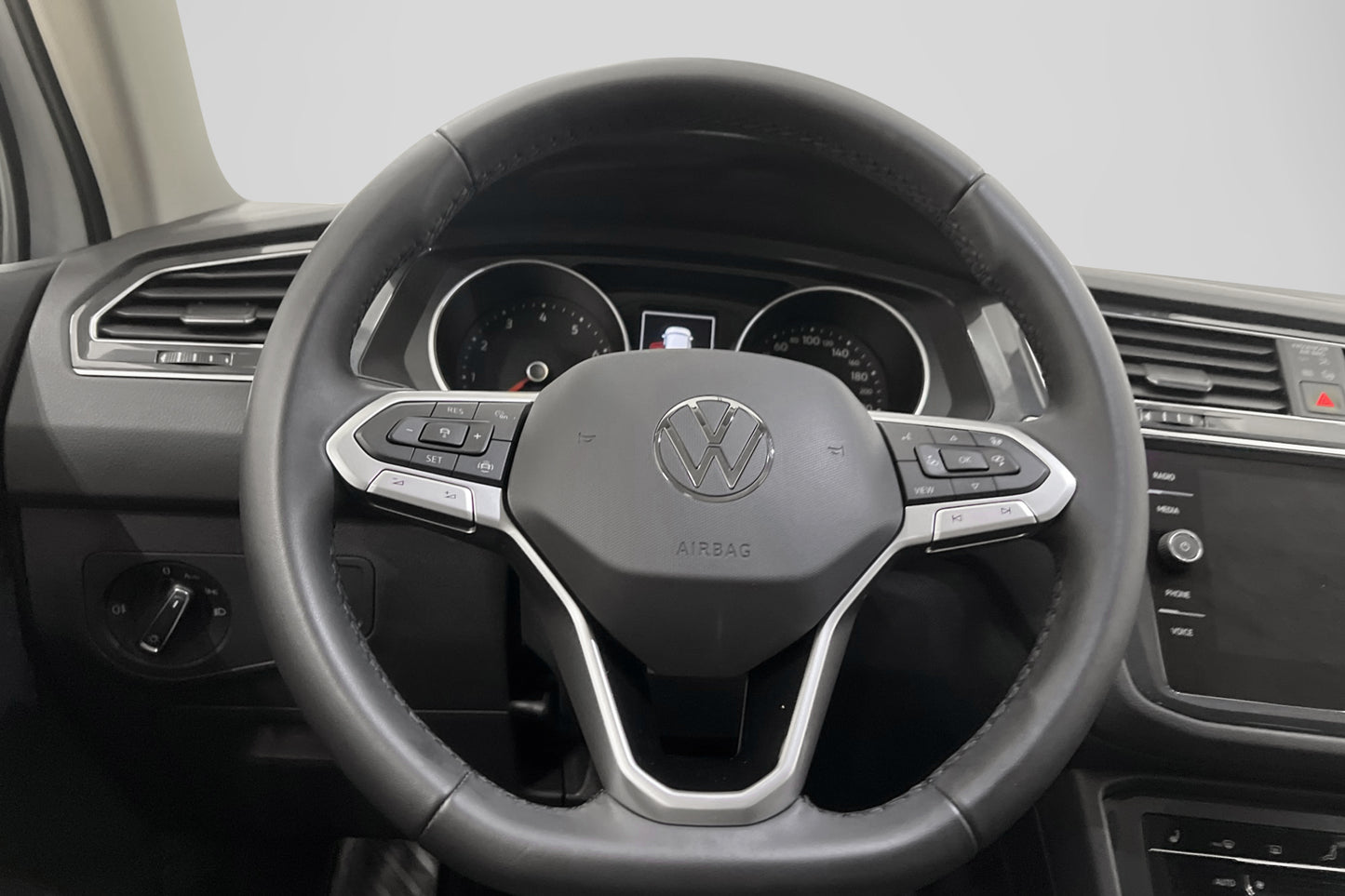 Volkswagen Tiguan 1.5 TSI 150hk Comfort Kamera Rattvärme