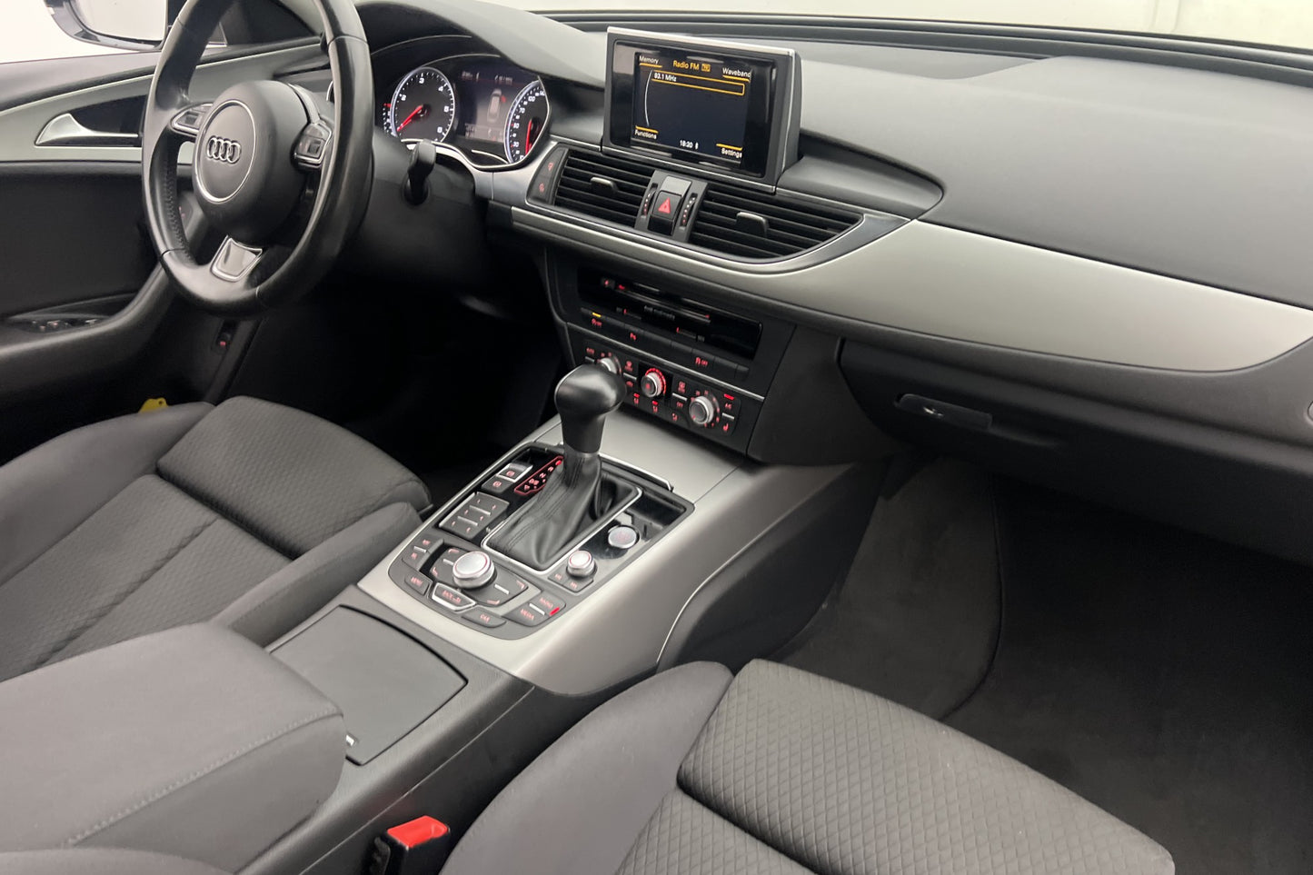 Audi A6 2.0 TDI 177hk Proline Sensorer Farthållare Välservad