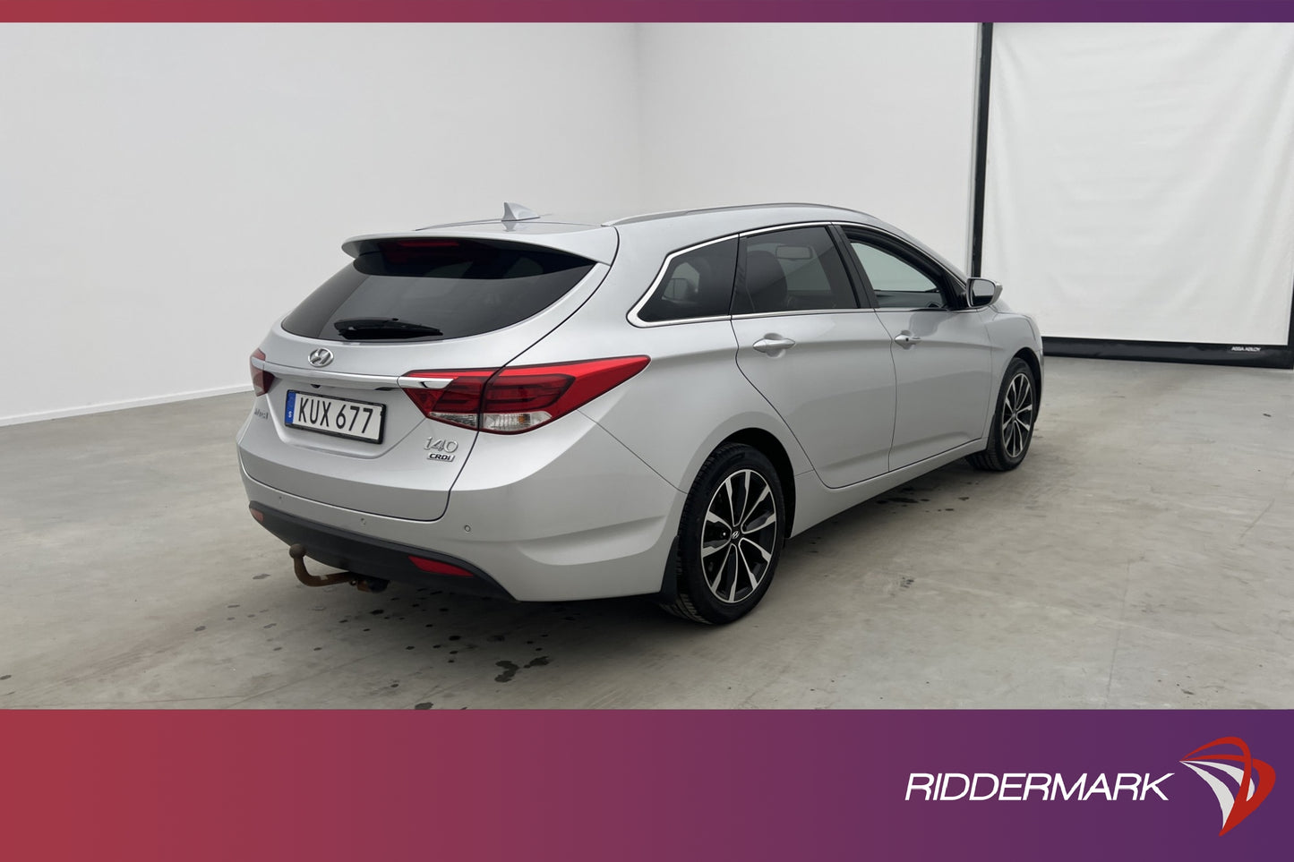 Hyundai i40cw 1.7 CRDi ComfortPlus B-kamera Drag Navi 141hk