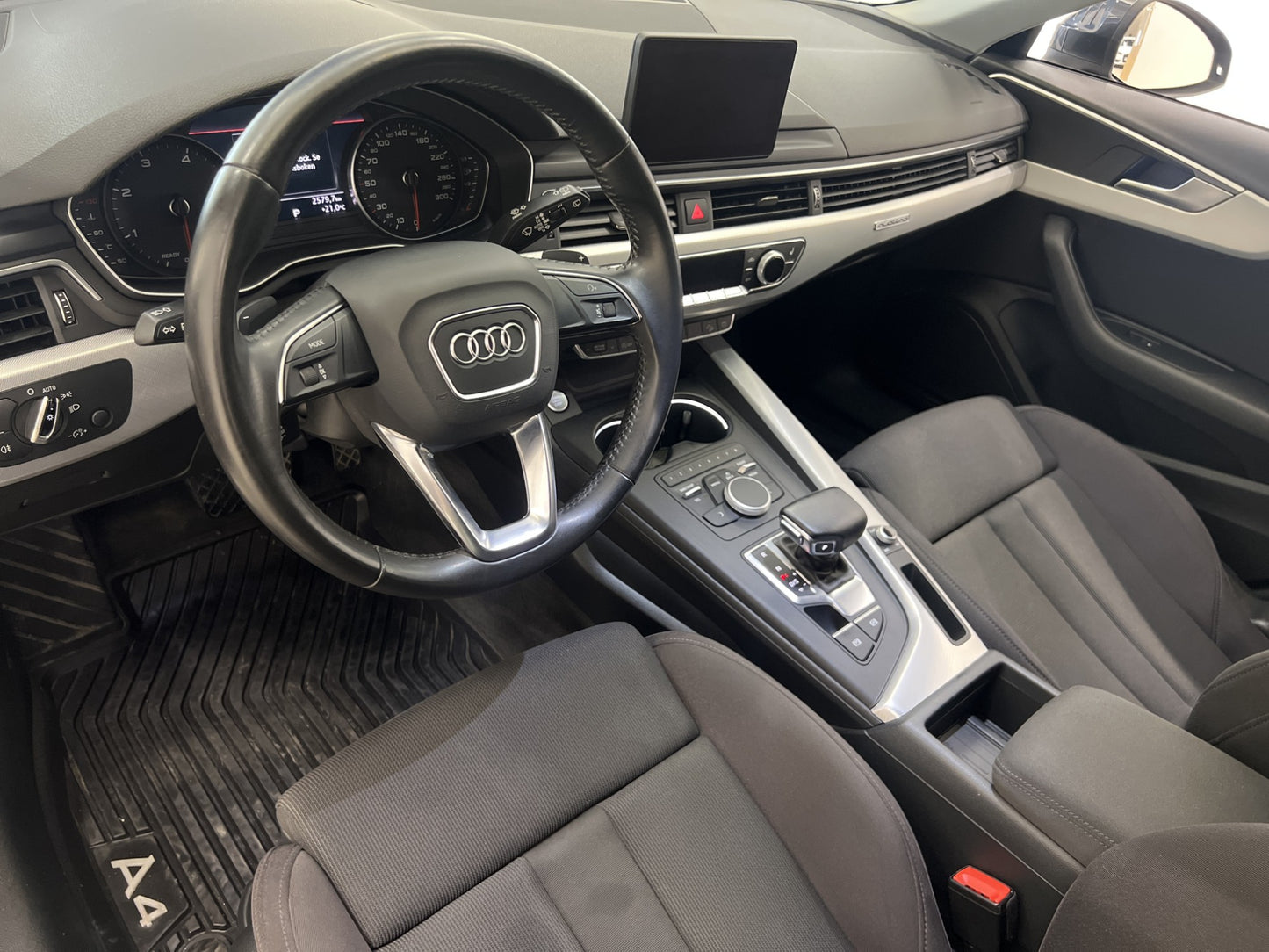 Audi A4 Allroad Quattro 2.0 TDI 190hk Proline Drag Värmare