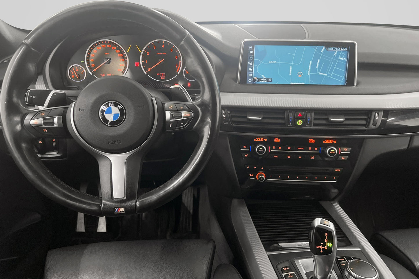 BMW X5 xDrive40e M Sport Kamera H/K Drag Skinn Navigation