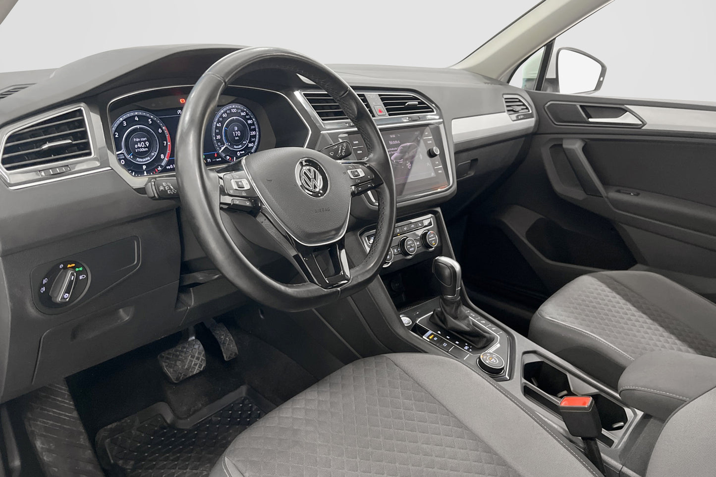 Volkswagen Tiguan 1.4 150hk R-Line Cockpit Värmare Drag