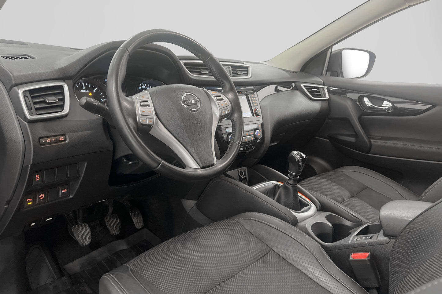 Nissan Qashqai dCi 110hk Tekna 360° Navi Elstol Välservad