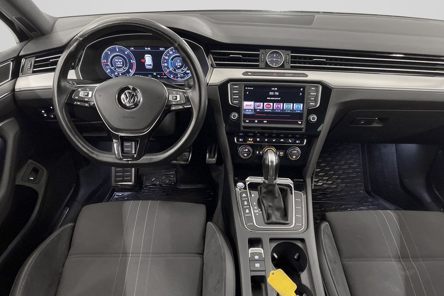 Volkswagen Passat Alltrack 4M Cockpit Värmare B-kamera Drag