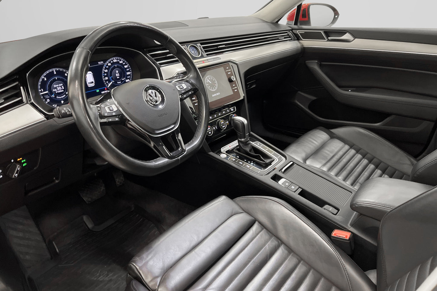 Volkswagen Passat 4M R-Line Cockpit Dynaudio Drag Pano BLIS