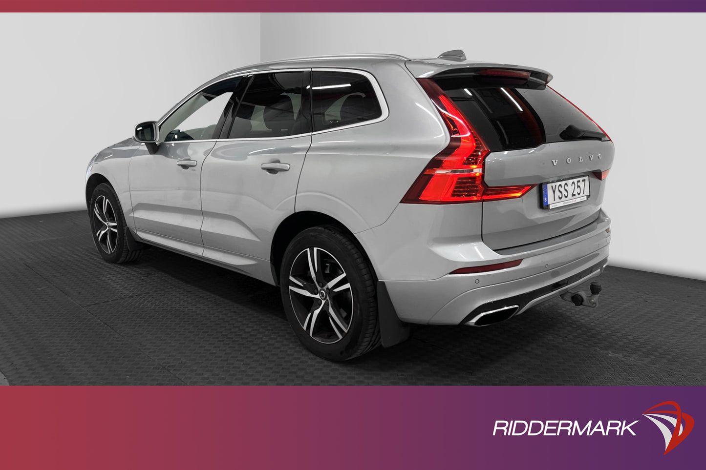 Volvo XC60 T5 AWD R-Design Bowers & Wilkins Navi Drag