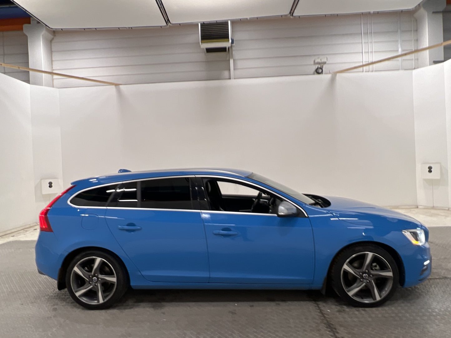 Volvo V60 D4 163hk R-Design VOC Dragkrok