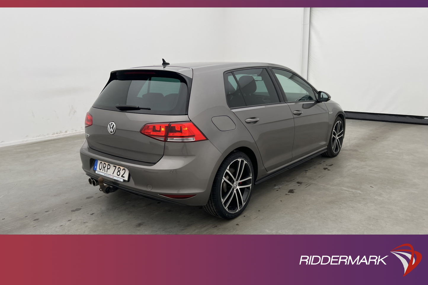 Volkswagen Golf GTD 184hk Pluspaket Värmare Kamera Navi Drag