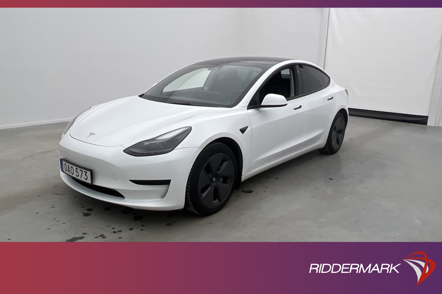 Tesla Model 3 Standard Range Plus 325hk Autopilot Dragkrok