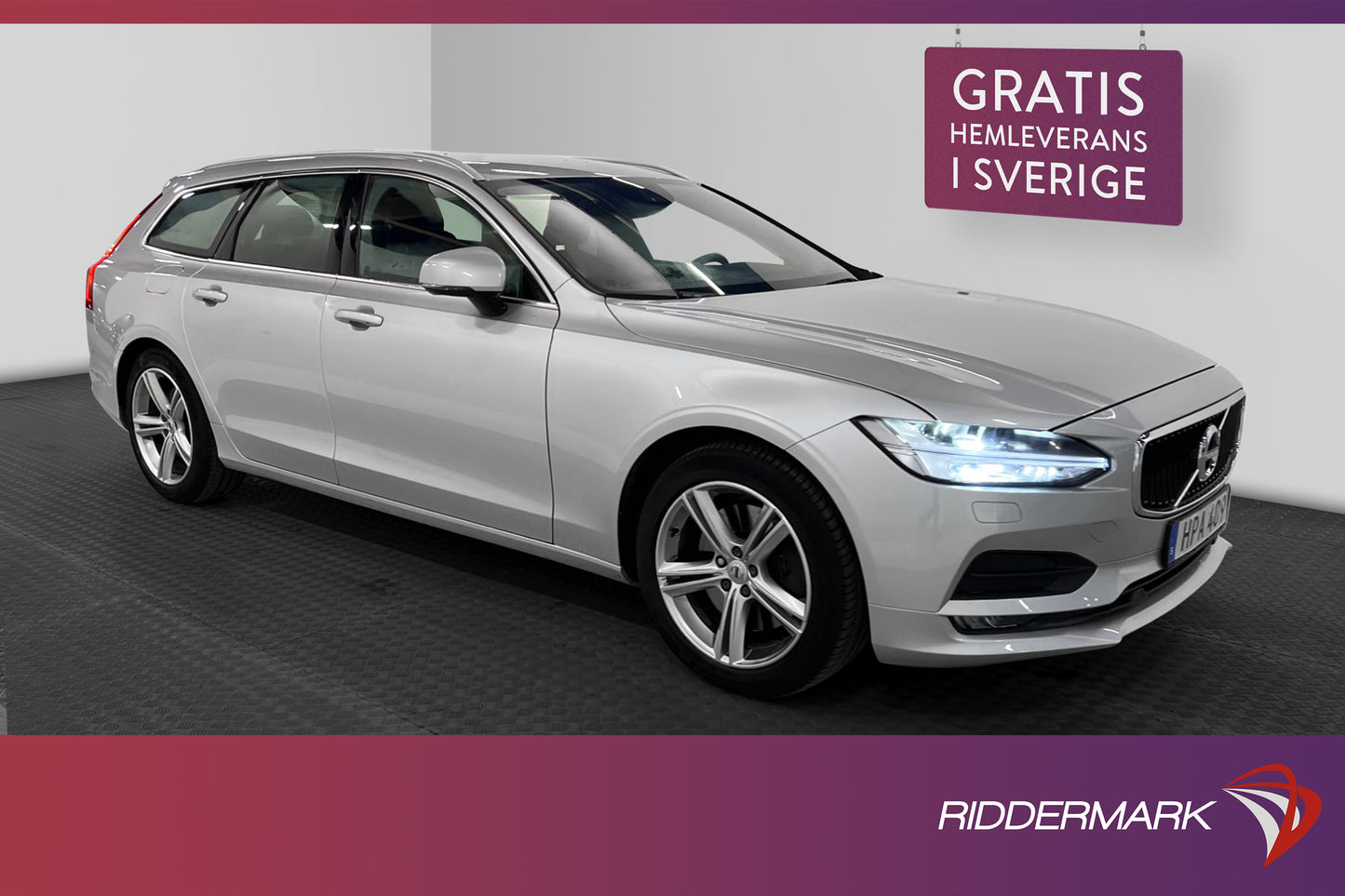 Volvo V90 T4 190hk Momentum Advc Edn B-värme VOC Keyless