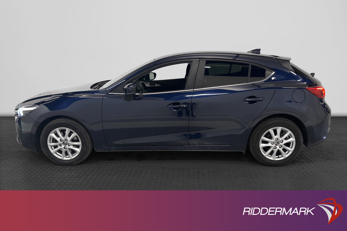 Mazda 3 Sport SKYAKTIV-G 2.0 120hk Värmare Navi PDC Välserv