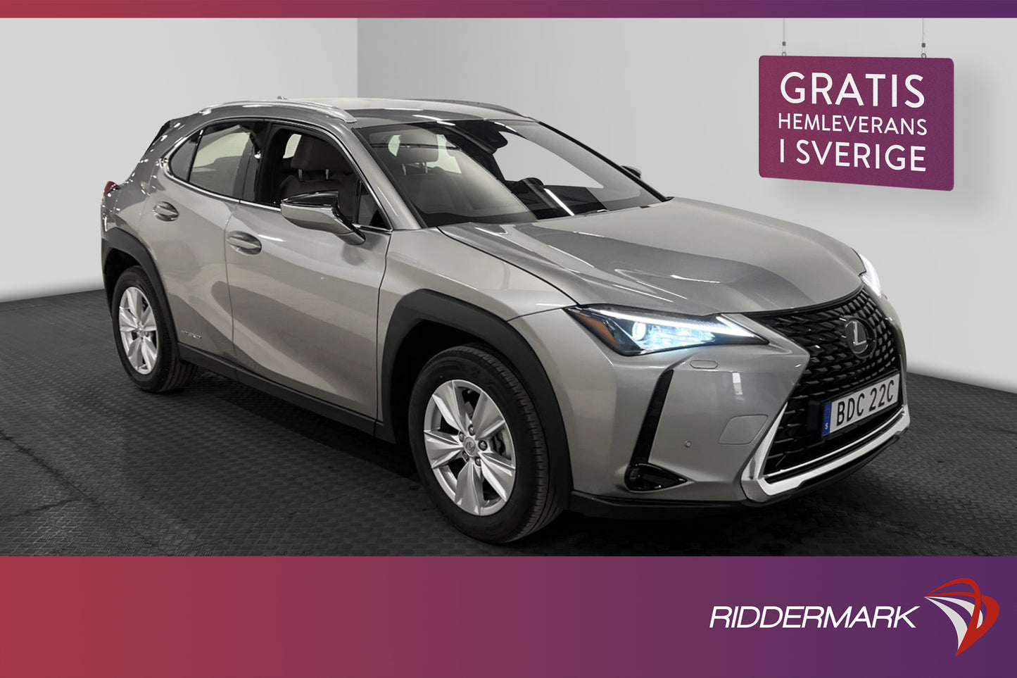 Lexus UX 250h 2.0 CVT 184hk B-Kam CarPlay 0.41L/Mil 1 Ägare