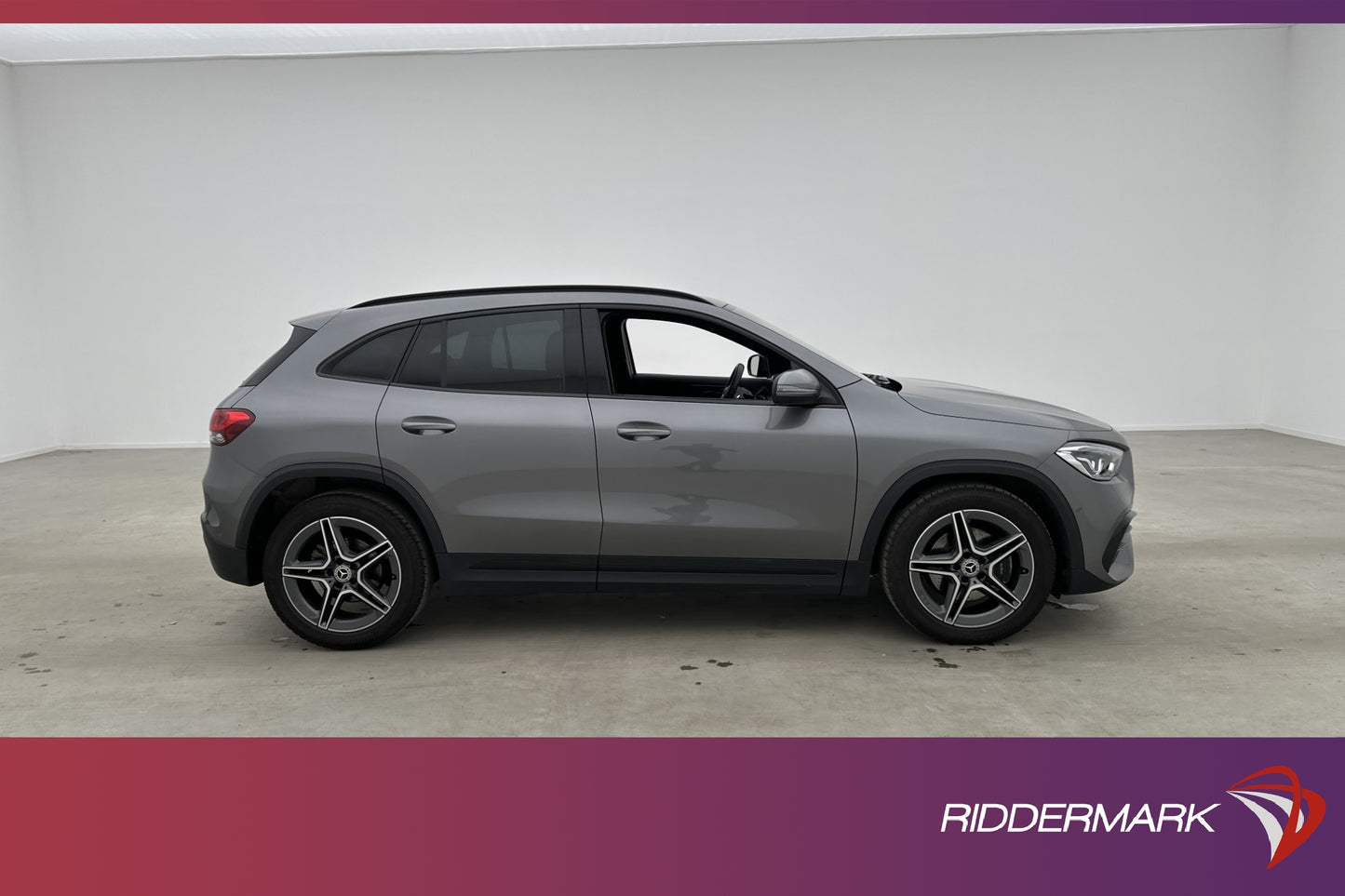 Mercedes-Benz GLA 200 AMG Widescreen Kamera Navi Dragkrok