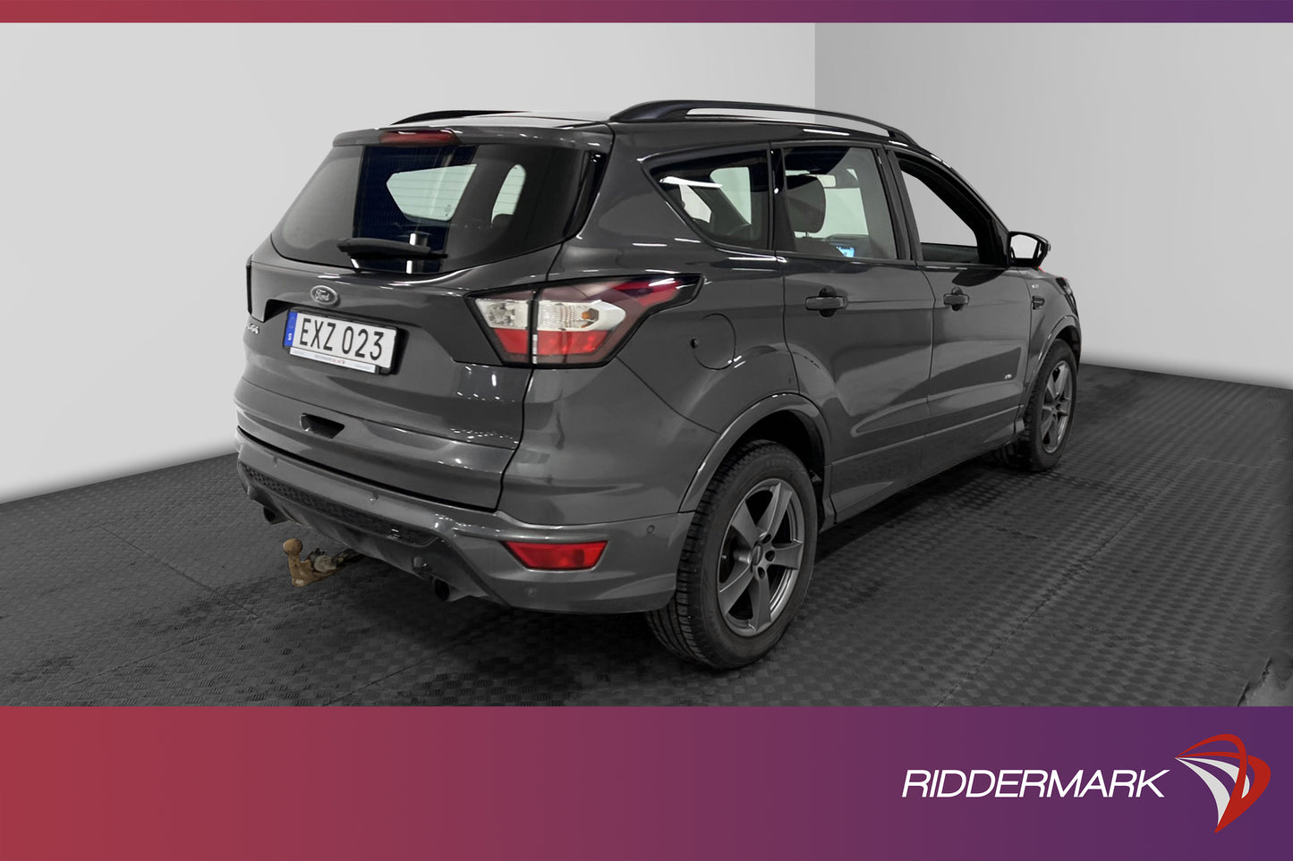 Ford Kuga 2.0 AWD 180hk ST-Line Pano CarPlay Rattvärme Drag