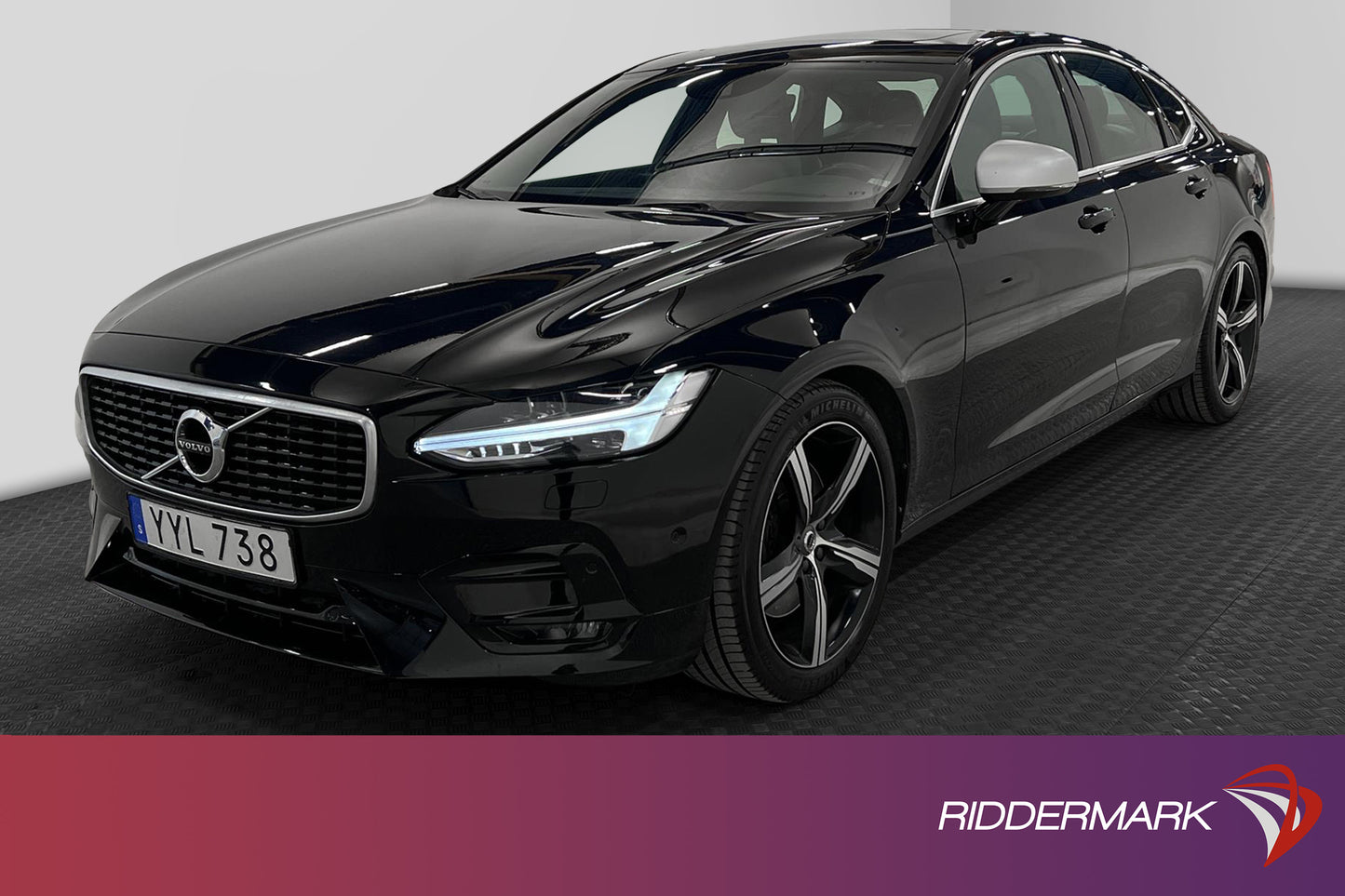 Volvo S90 T5 250hk R-Design B&W Taklucka Kamera Navi VOC