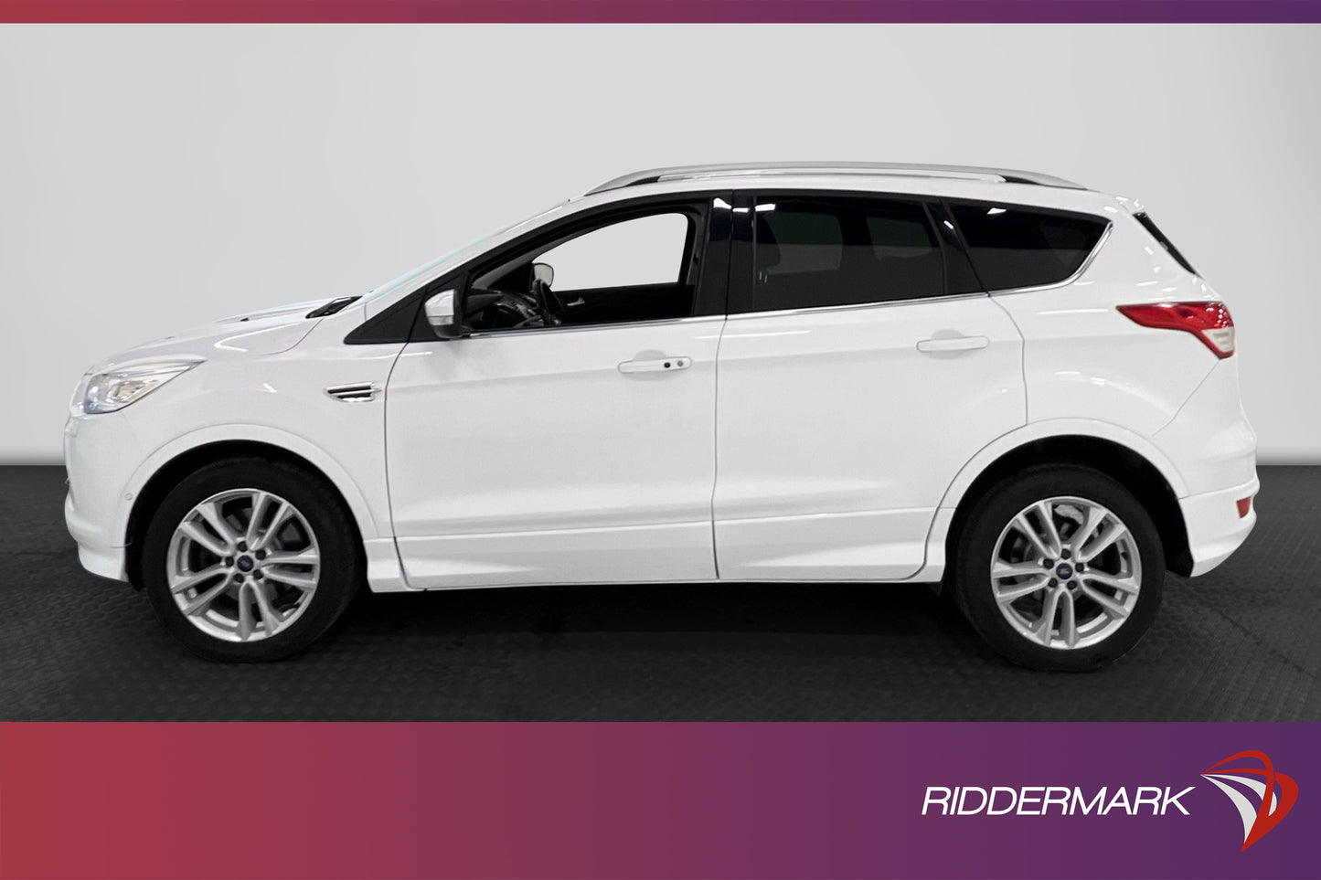 Ford Kuga 2.0 TDCi AWD 163hk Titanium Plus Pano D-Värm Drag