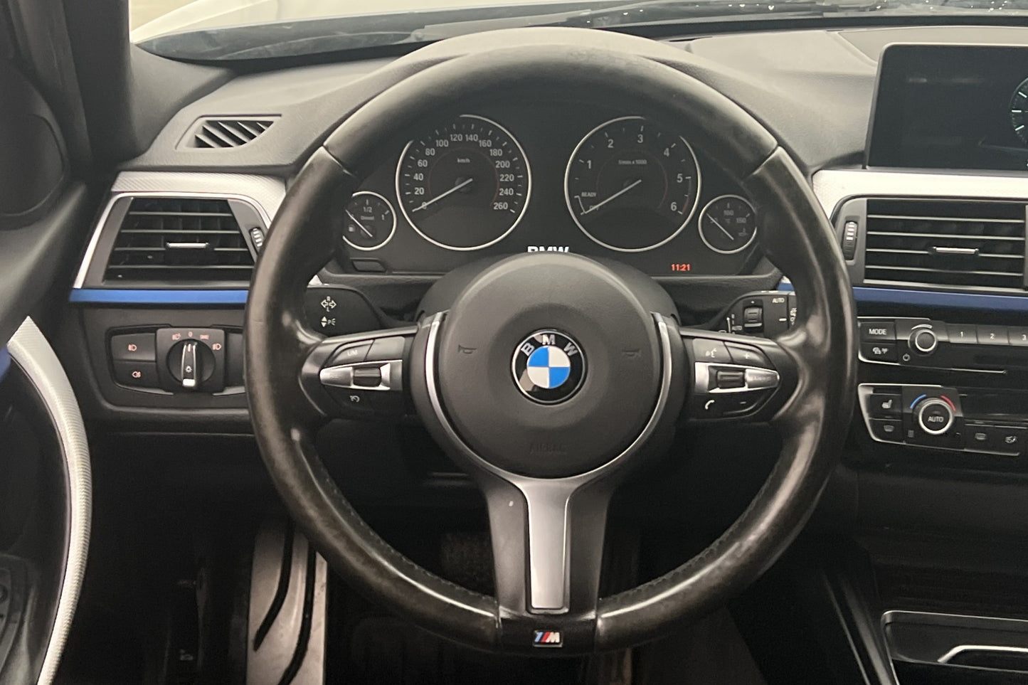 BMW 320 d xDrive Touring M Sport HiFi Navi Skinn Välservad