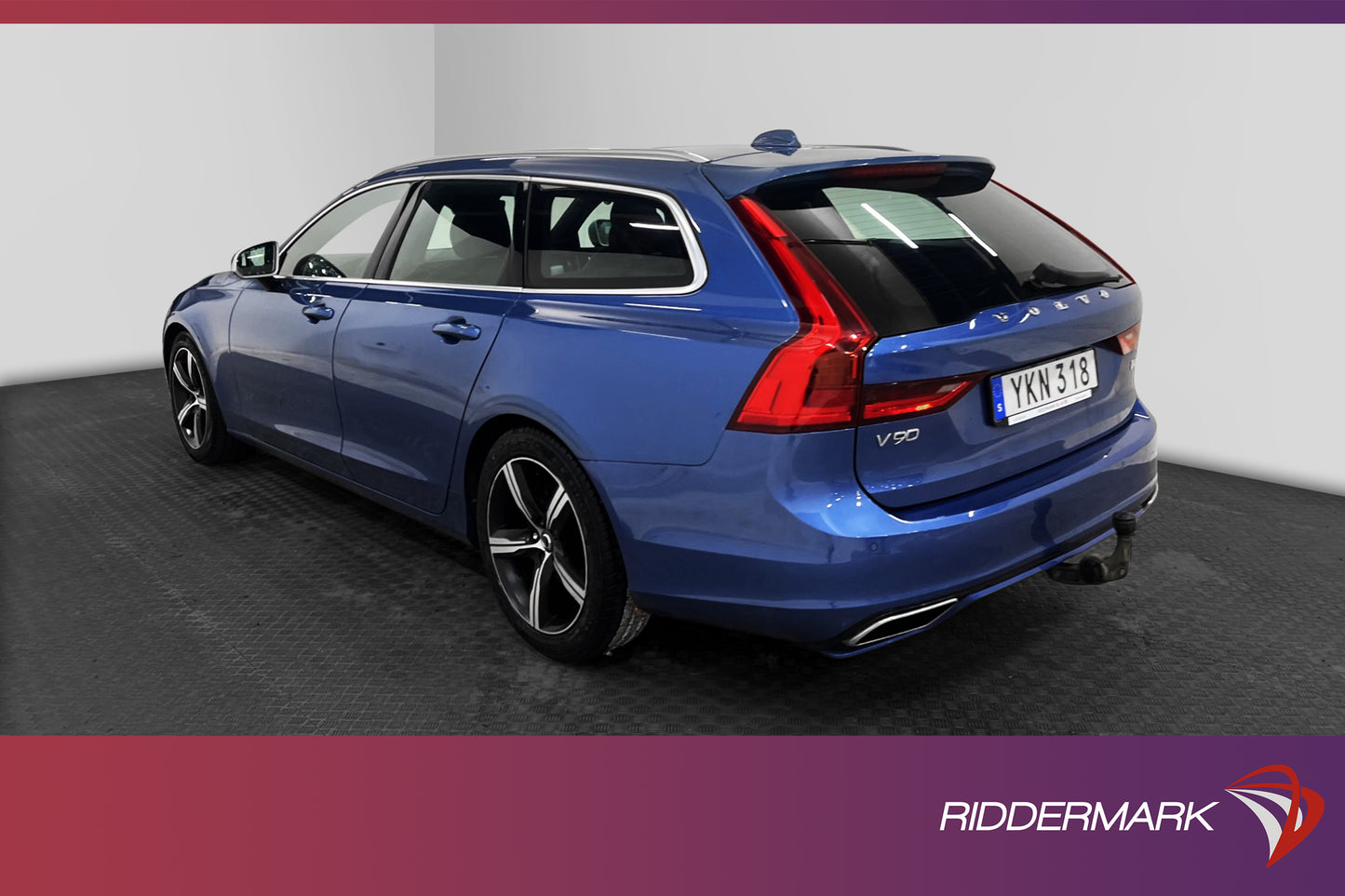 Volvo V90 D4 R-Design VOC Pano HUD Värmare Kamera Navi Drag