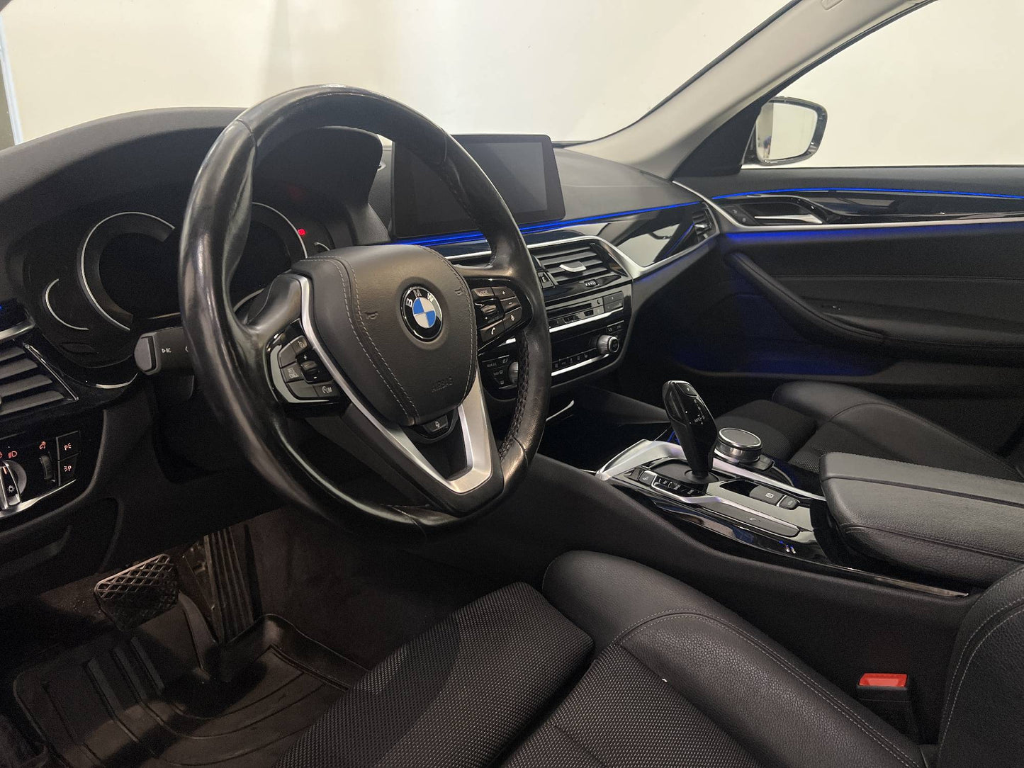 BMW 520 d 190hk xDrive Sport Line Navi B-Kamera Navi Drag