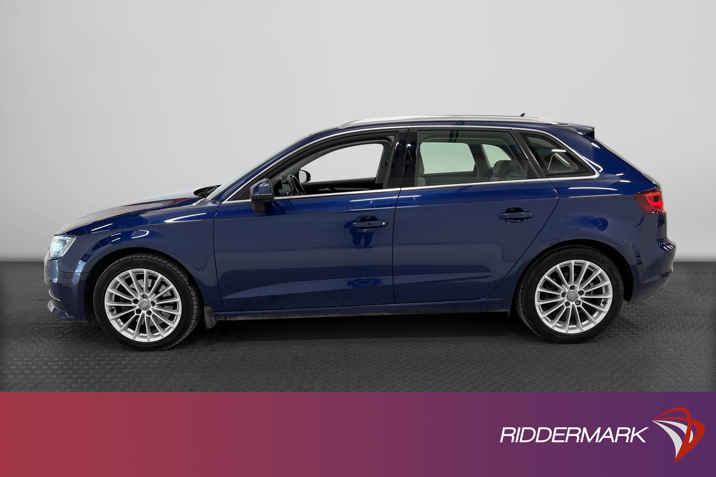 Audi A3 2.0 TDI Q 184hk D-värmare T-lucka Halvskinn Nyservad