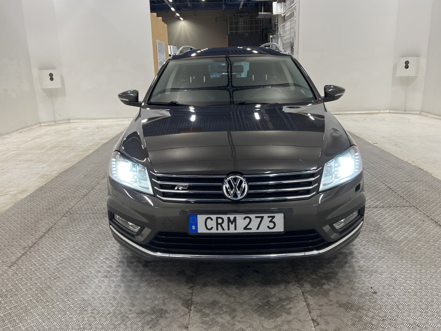 Volkswagen Passat 4M 177hk R-line D-värm B-Kamera Drag