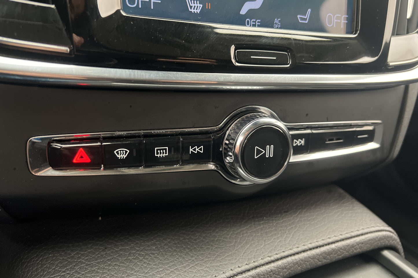 Volvo V90 B4 197hk Advanced VOC Värm H/K Kamera Navi CarPlay