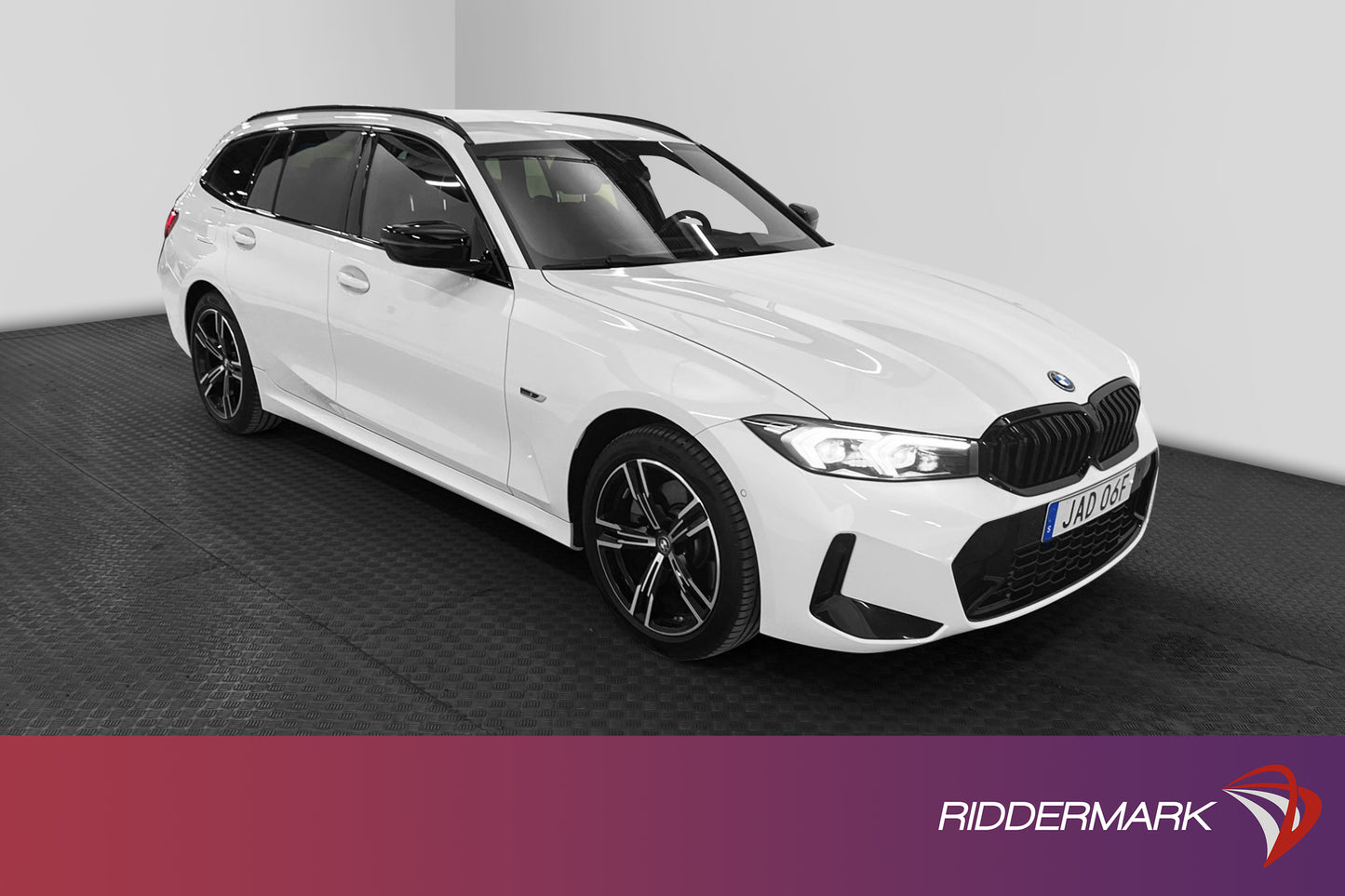 BMW 330e xDrive 292hk M Sport Widescreen H/K Kamera Drag