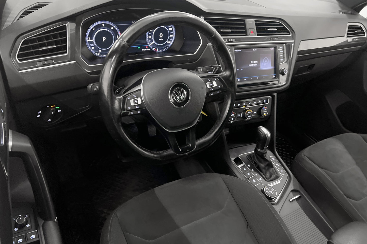 Volkswagen Tiguan 2.0TDI 190hk 4M R-line Cockpit D-värm Drag