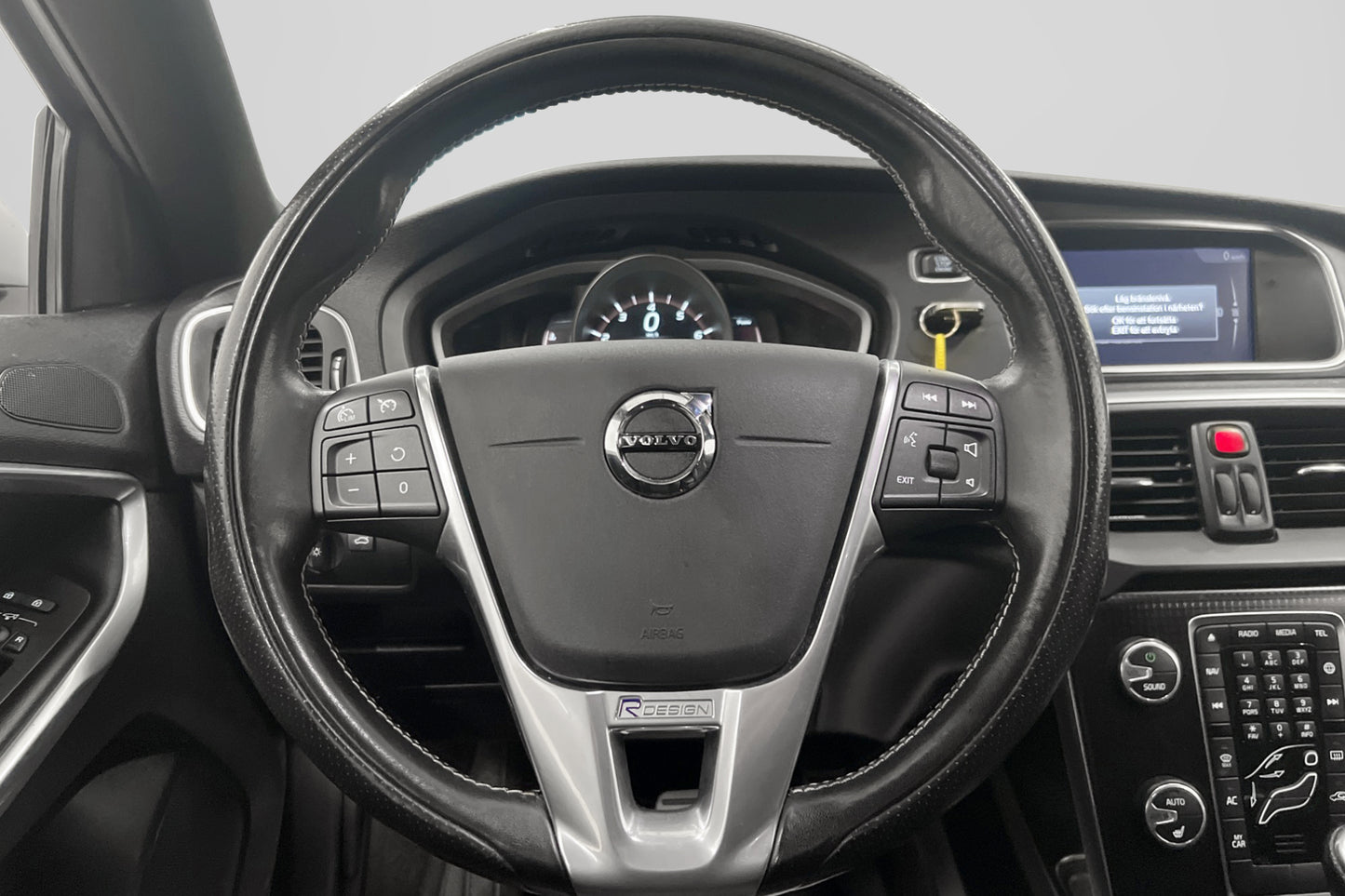 Volvo V40 T3 152hk R-Design Navi P-Värm VOC PDC