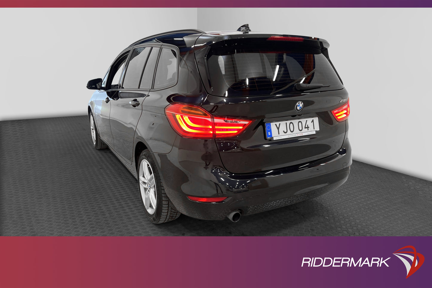 BMW 218i Gran Tourer 7-sits Backkamera PDC 136hk