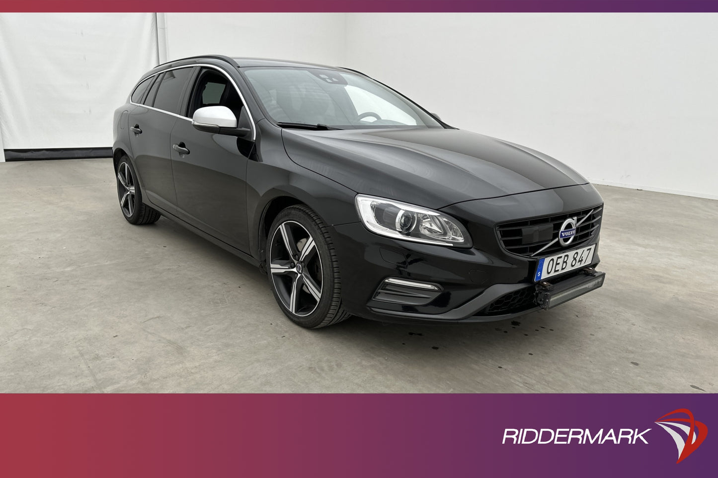 Volvo V60 T4 190hk R-Design Bkamera VOC P-Värm Nyservad BLIS