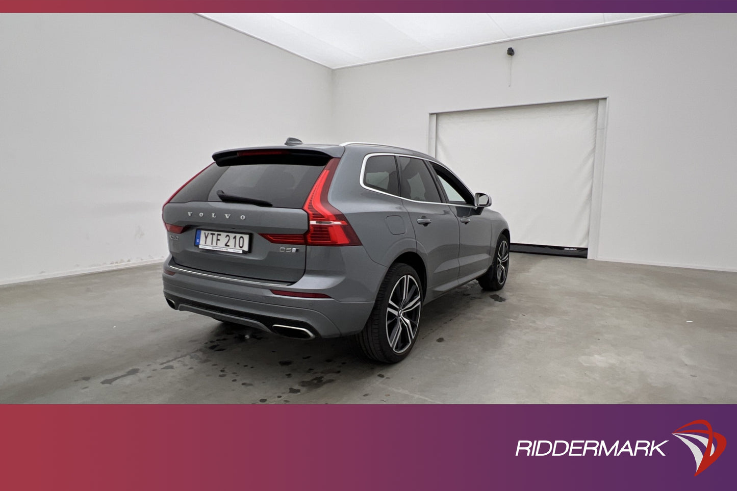 Volvo XC60 D5 235hk AWD R-Design VOC D-Värm B&W B-Kamera HuD