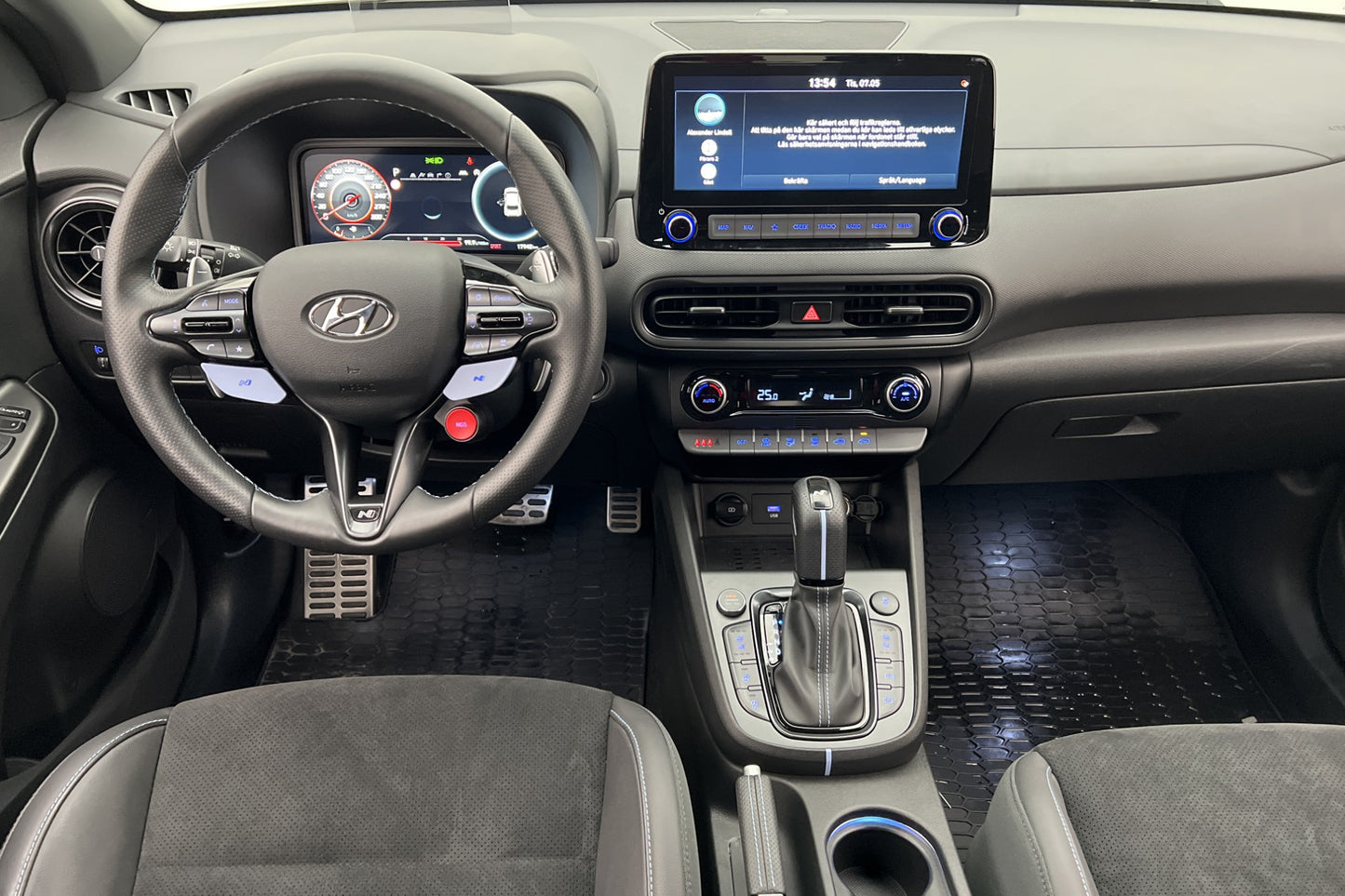 Hyundai Kona N 280hk Cockpit Krell Kamera Navi HUD Elstolar