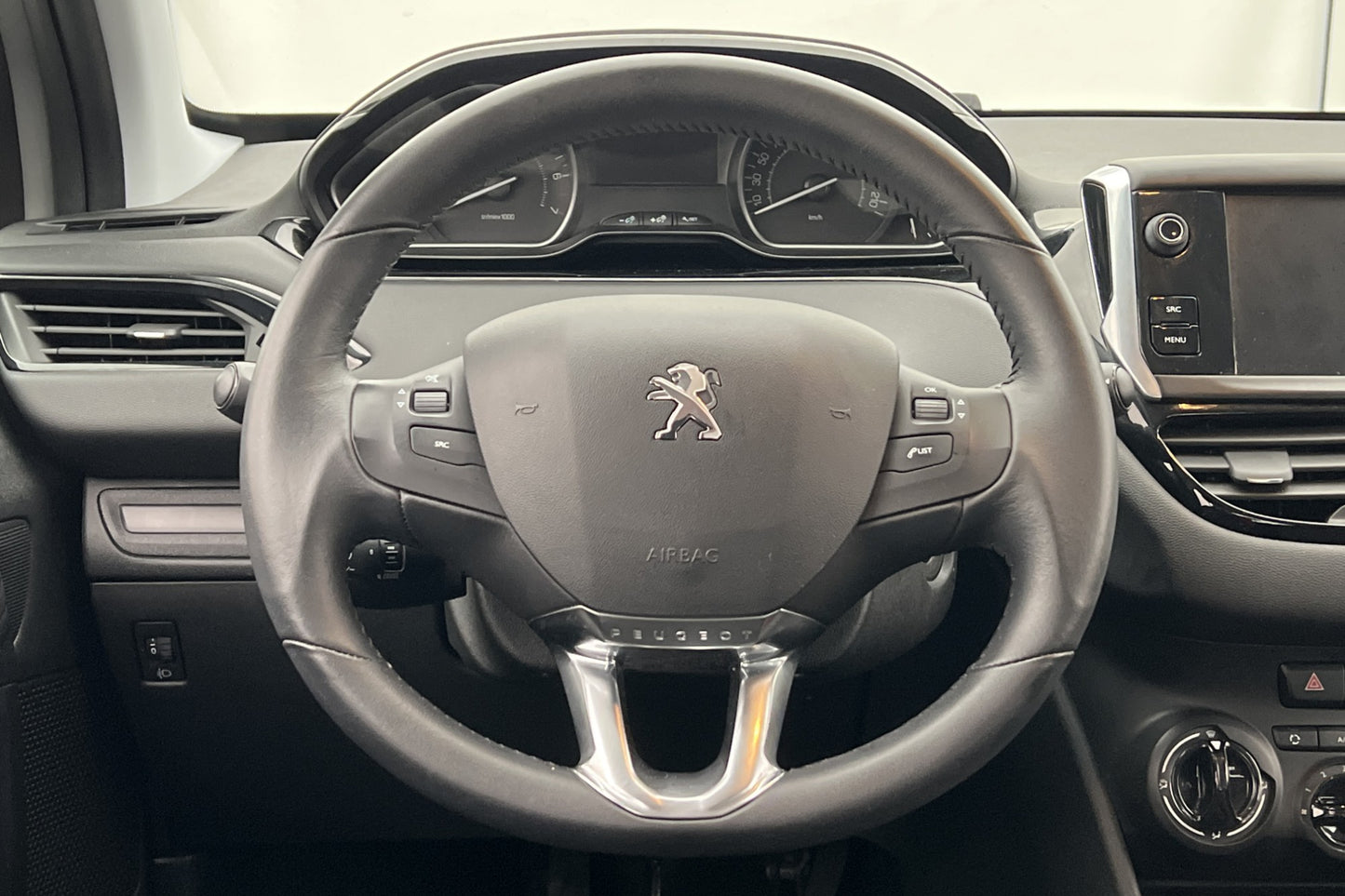 Peugeot 208 1.2 VTi 82hk Active Välserv En-brukare 0,45L/mil