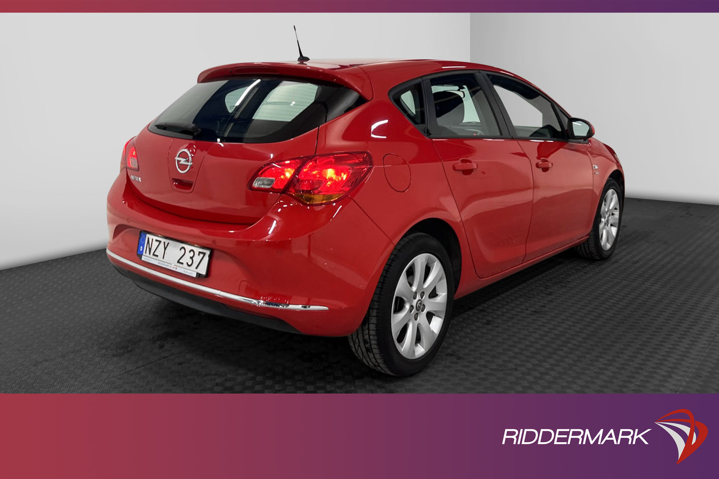 Opel Astra 1.6 115hk Nybytt Kamrem 1-Ägare Endast 2716 Mil