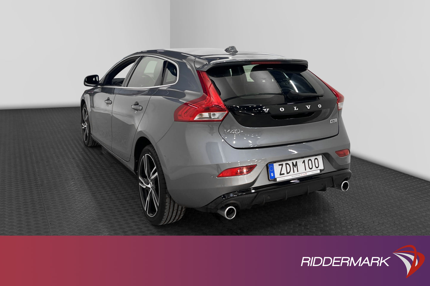 Volvo V40 D3 150hk R-Design D-Värmare VOC B-Kamera Navi