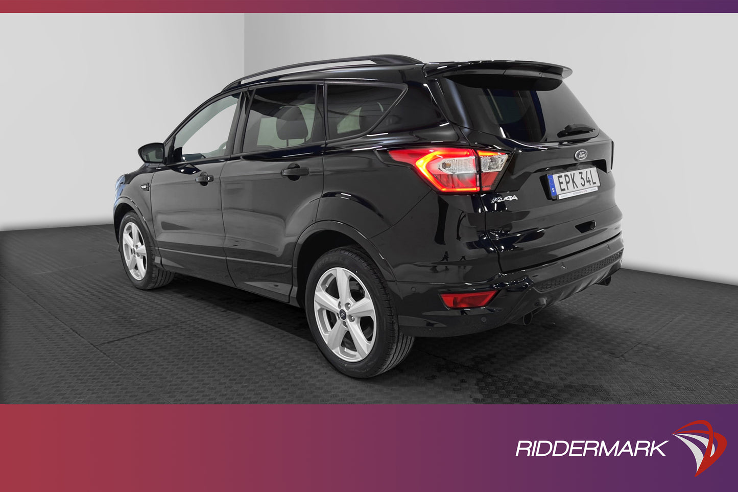 Ford Kuga 1.5 ST-Line M-värmare B-kamera Alcantara Keyless