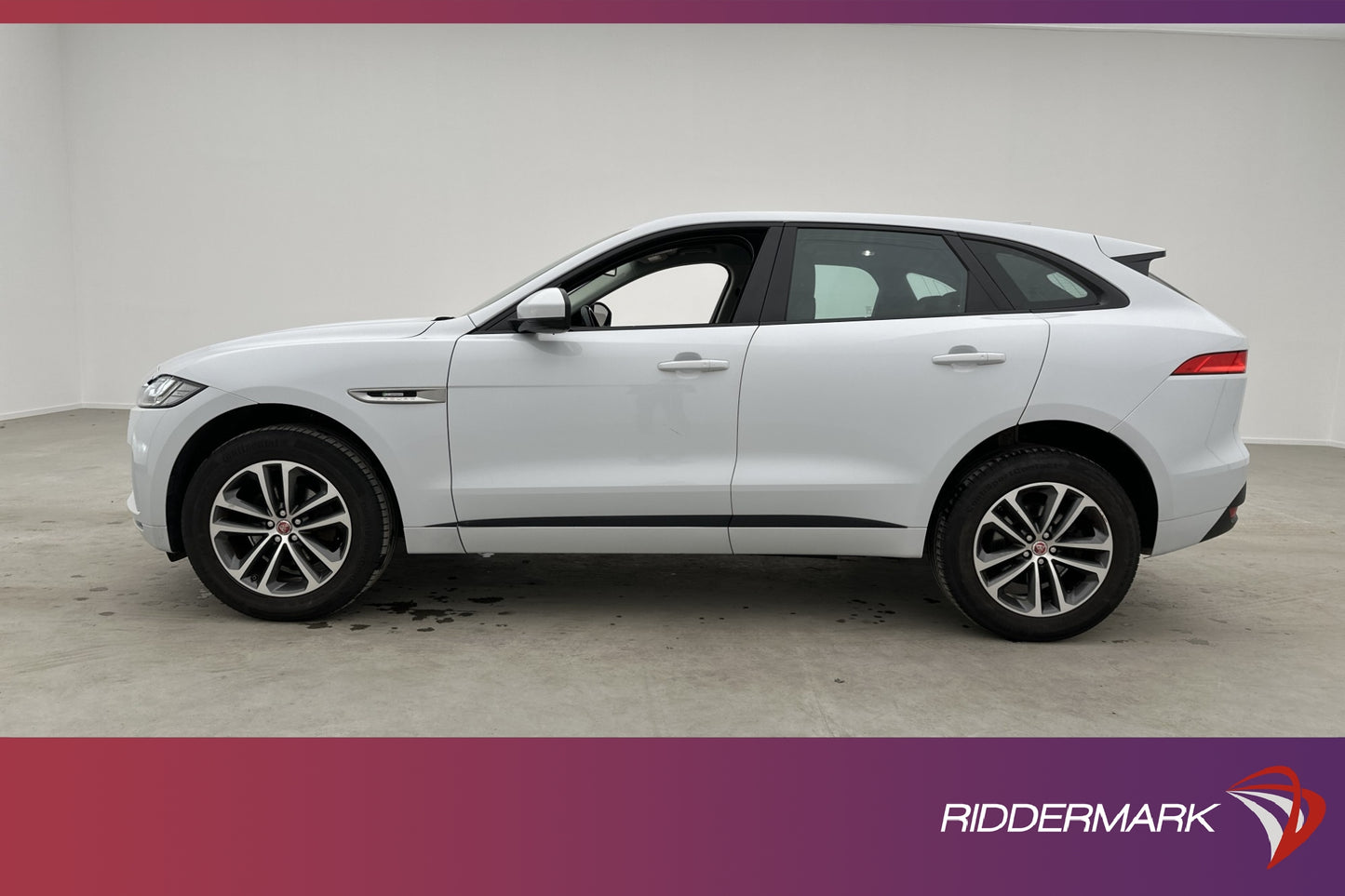 Jaguar F-Pace 20d AWD 180hk R-Sport Meridian Kamera GPS Drag