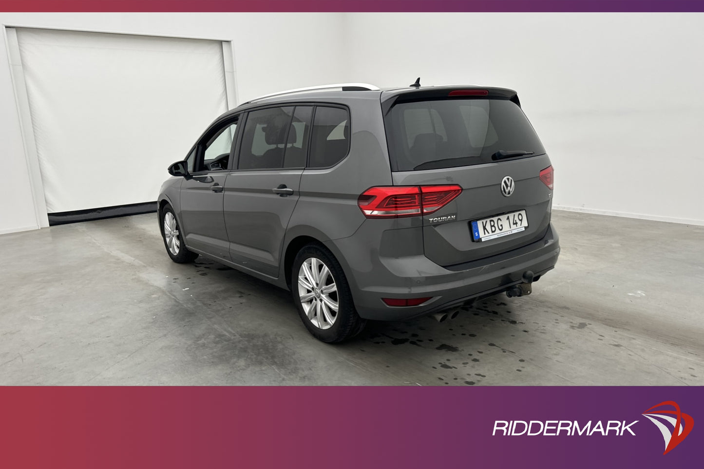 Volkswagen Touran TSI 150hk 7-sits Kamera Navi Drag Välserv