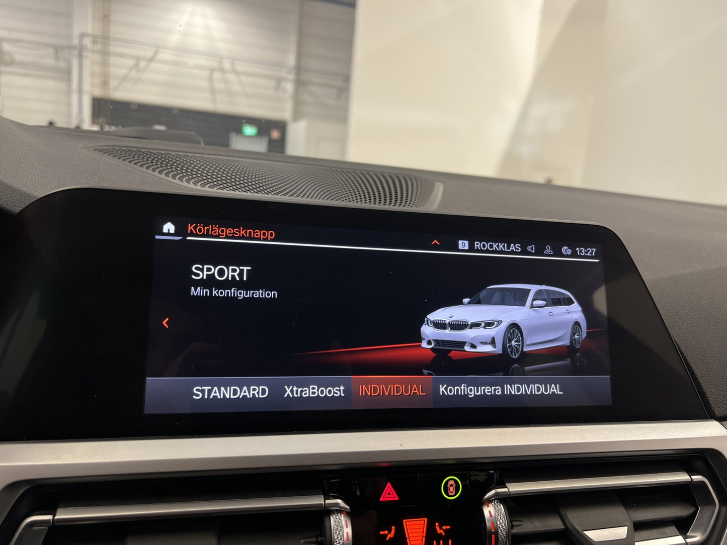 BMW 330 e Touring 292hk Sport line Cockpit Navi Ambient MOMS