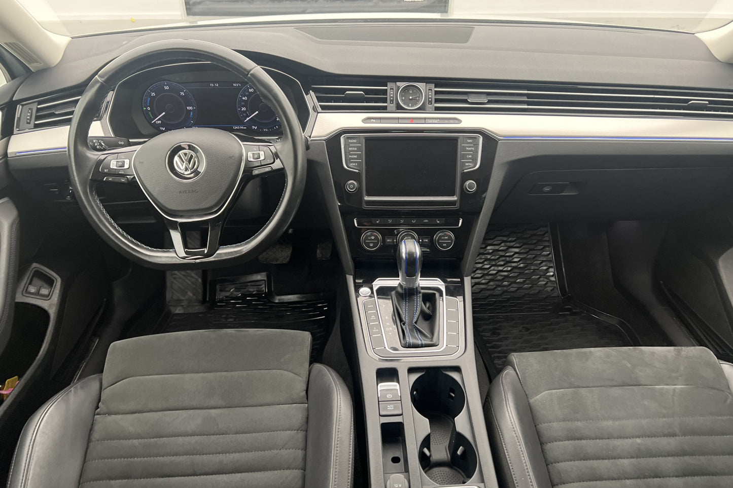 Volkswagen Passat GTE 218hk Executive Business Cockpit Drag