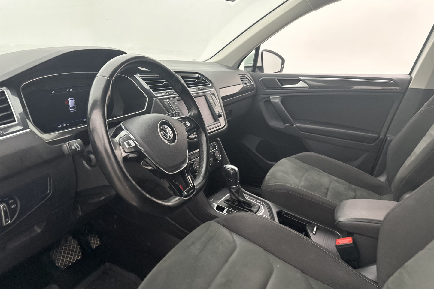 Volkswagen Tiguan TDI 4M GT Cockpit Värm Navi Sensorer Drag