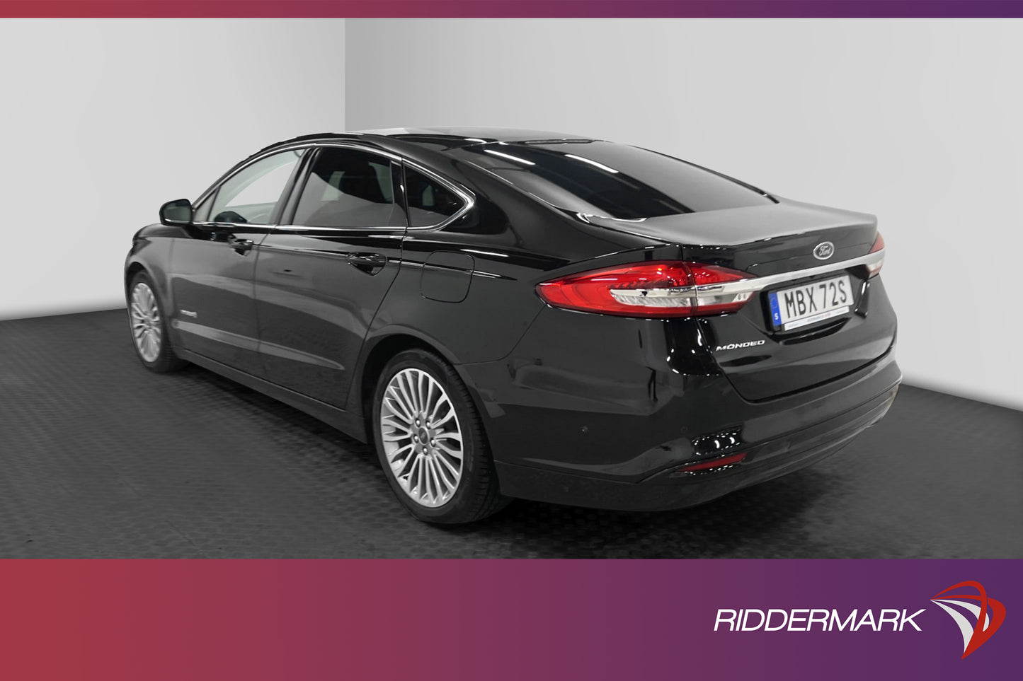 Ford Mondeo Hybrid 187hk Titanium Bkam Skinn Navigation MOMS