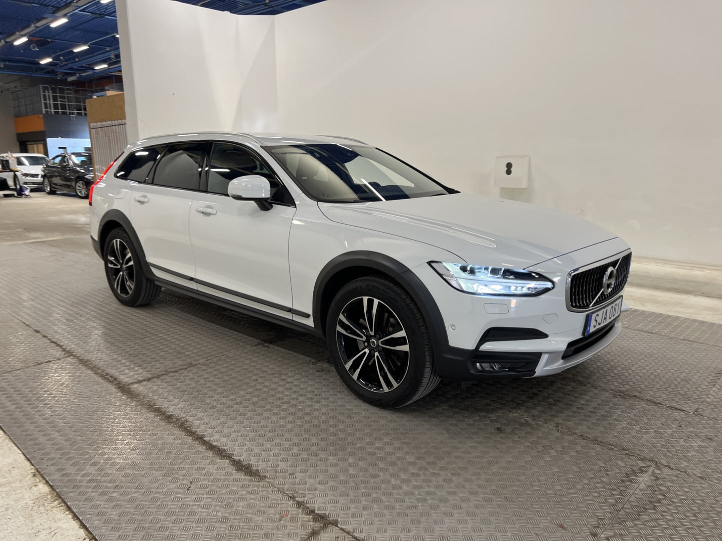 Volvo V90 Cross Country D4 AWD 190hk Inscription Pro Skinn