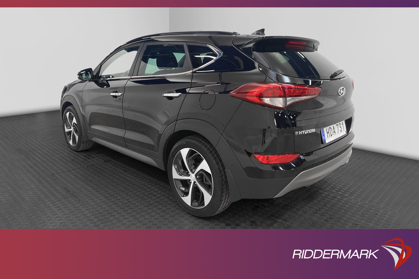 Hyundai Tucson 1.6 T-GDI 4WD 177hk Premium Pano Kamera Skinn