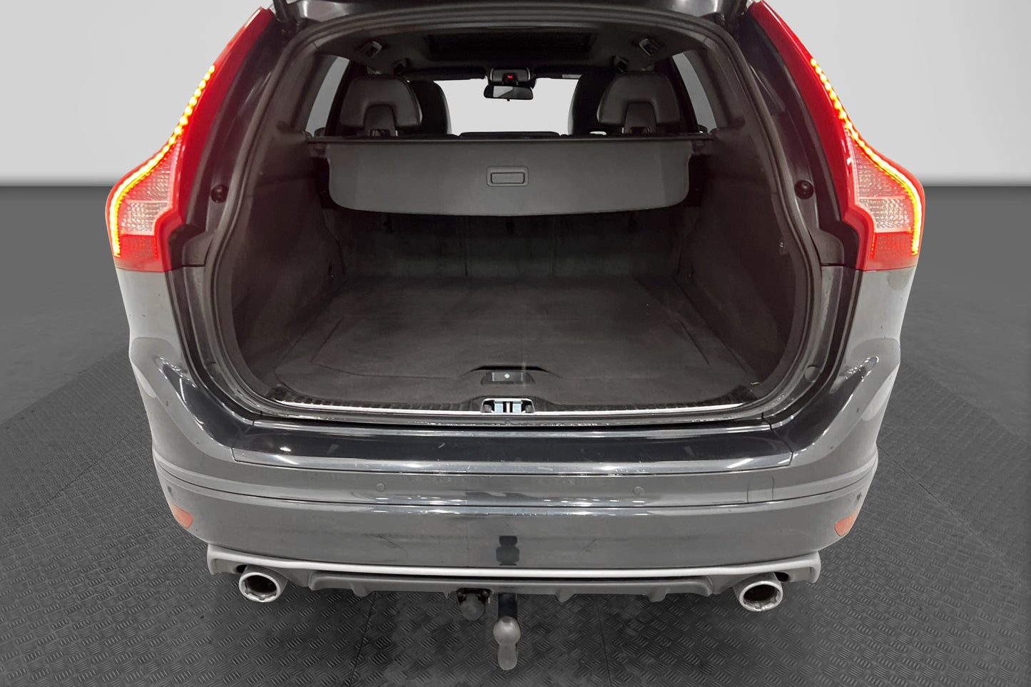 Volvo XC60 D4 190hk AWD Classic R-Design D-värm VOC B-kamera