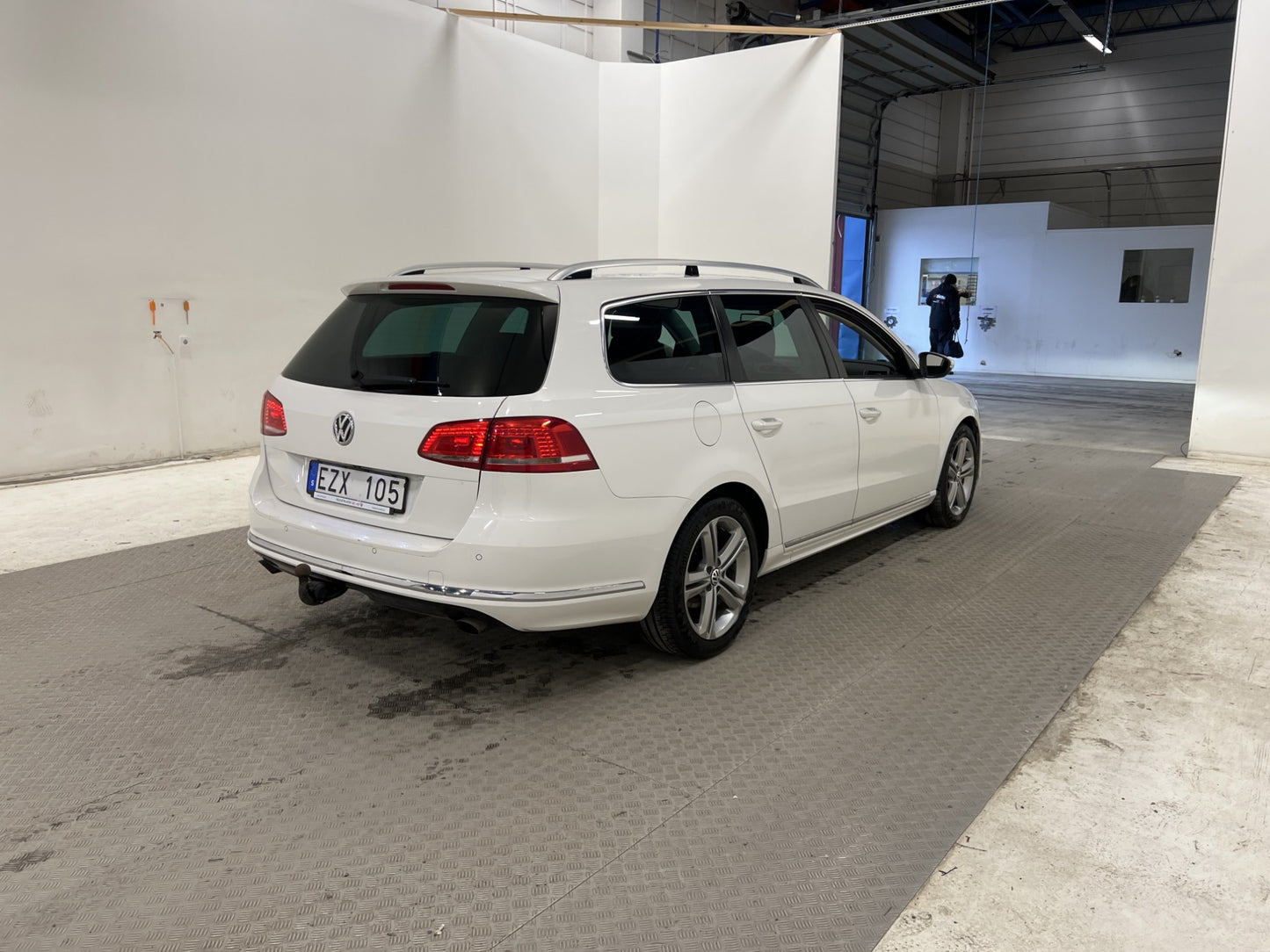 Volkswagen Passat 2.0 TDI 4M 177hk R-Line Kamera Skinn Drag