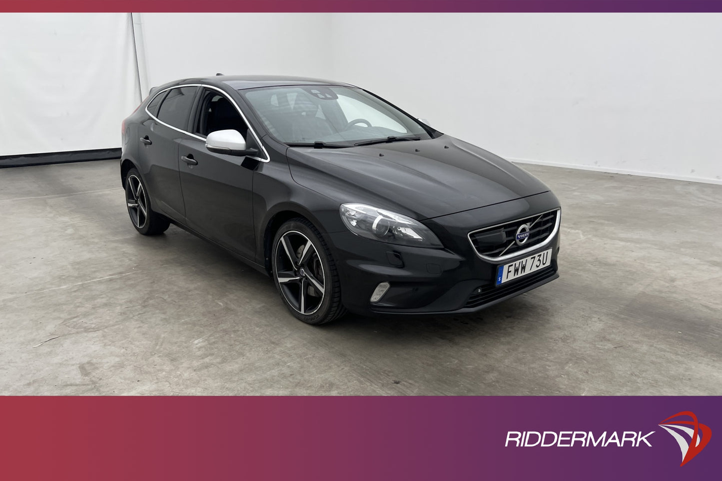 Volvo V40 D3 R-Design VOC Värm Pano Skinn Sensoer Navi BLIS